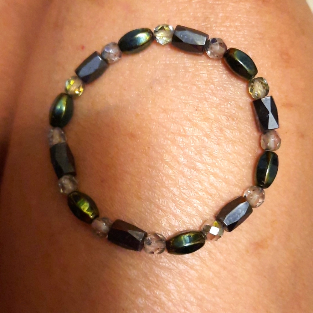 Women's  small stretch GENUINE hematite magnetic bracelet helps w Carpuls Tunnel
